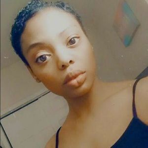 Meet your Posher, Meesha